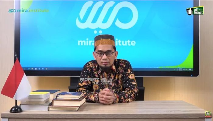 Ingin Hutang Segunung Seketika Lunas? Ustadz Adi Hidayat: Amalkan Doa Mustajab Ini!