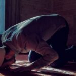 Doa Sujud Penggugur Dosa Besar: Baca Ini Saat Bersujud, Insya Allah Diampuni!