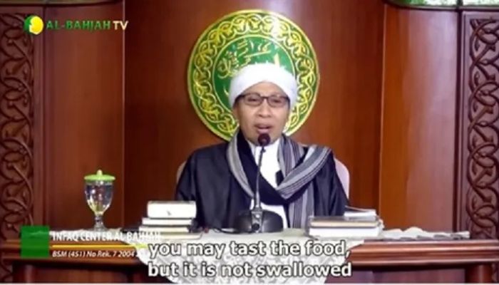Buya Yahya Ungkap Rahasia di Balik Doa Tanpa Sholawat: Tertunda atau Tetap Diterima Allah SWT?
