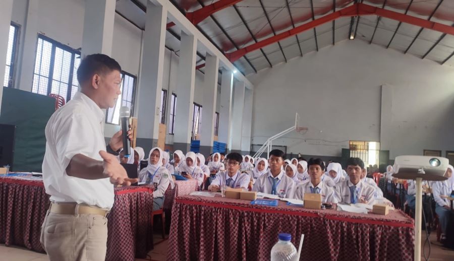 Songsong Generasi Emas 2045 MGMP Bahasa Indonesia SMA Banjarnegara Gelar Dikat Jurnalistik