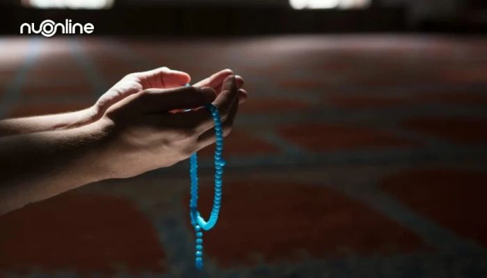 Dzikir di Era Digital: Rahasia Ketenangan Hati di Tengah Kebisingan Dunia Modern