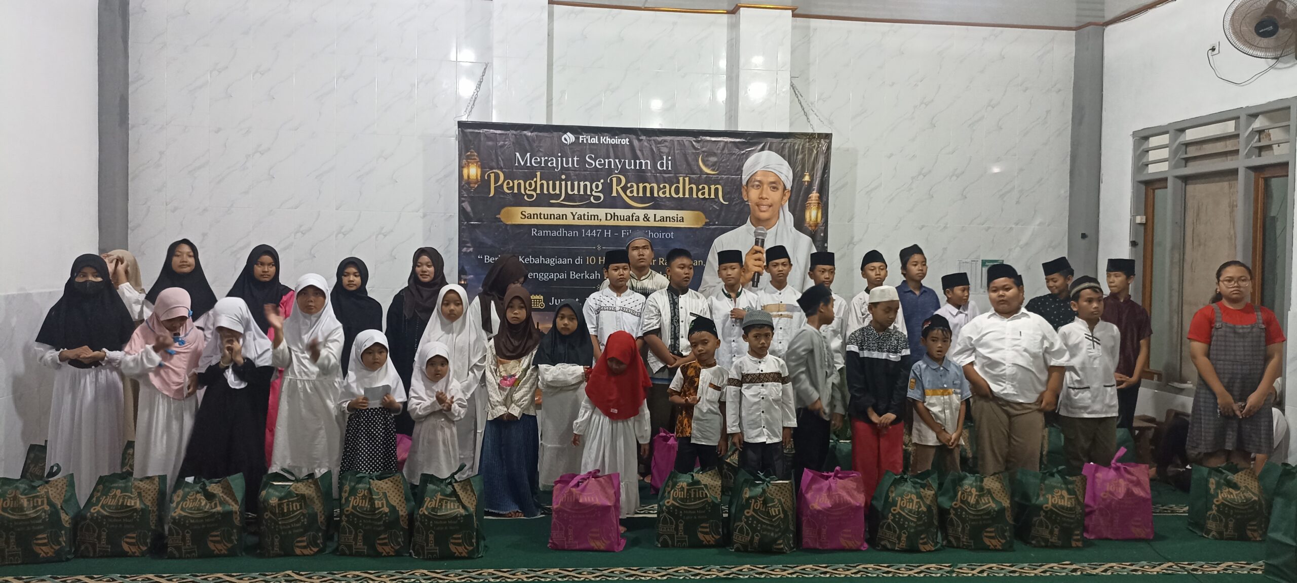 Wujudkan 60 Senyum Lebaran, Fi’lal Khoirot Mijen Salurkan Santunan untuk Yatim dan Lansia